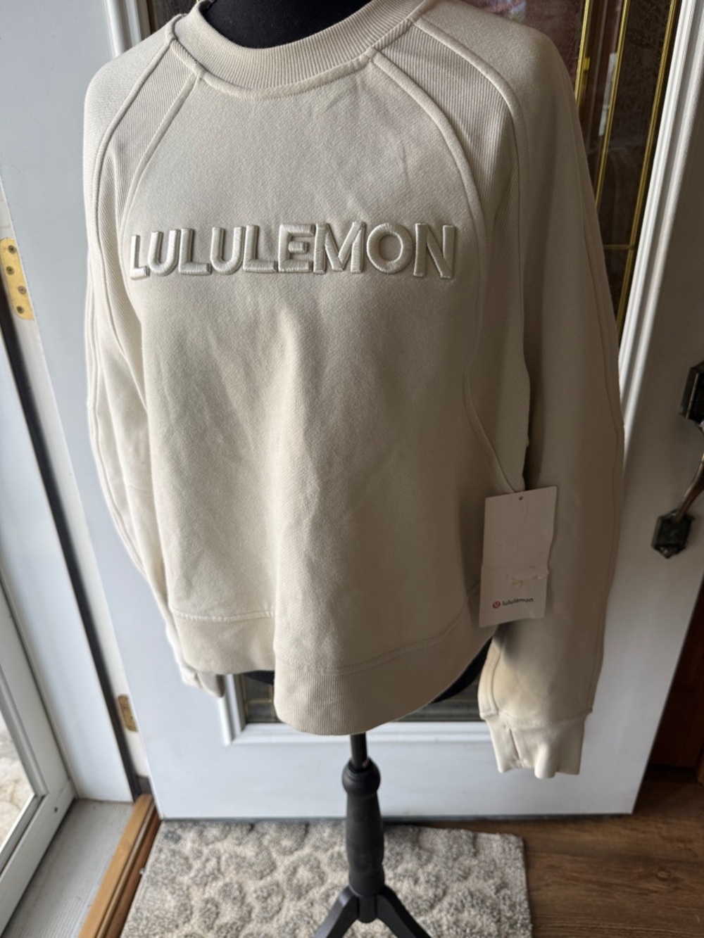 LULULEMON  athletica Cream Embroidered Logo Crewneck Sweatshirt